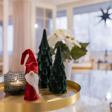 Northern Lights River 公寓 *