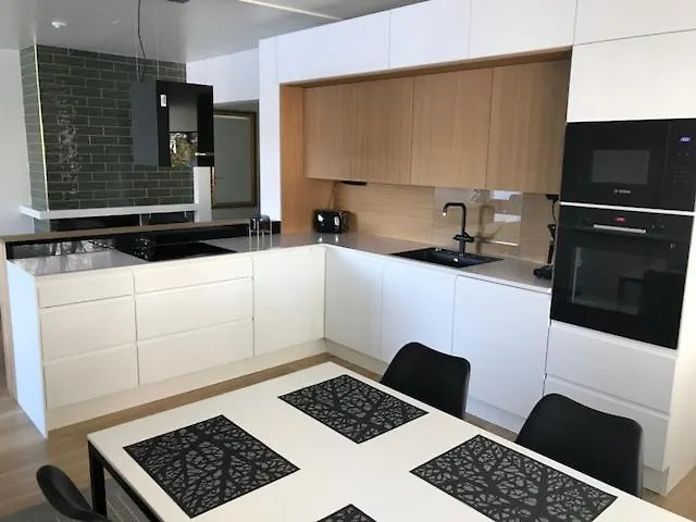 Northern Lights River 아파트 로바니에미