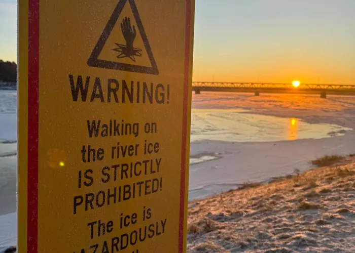 Northern Lights River *